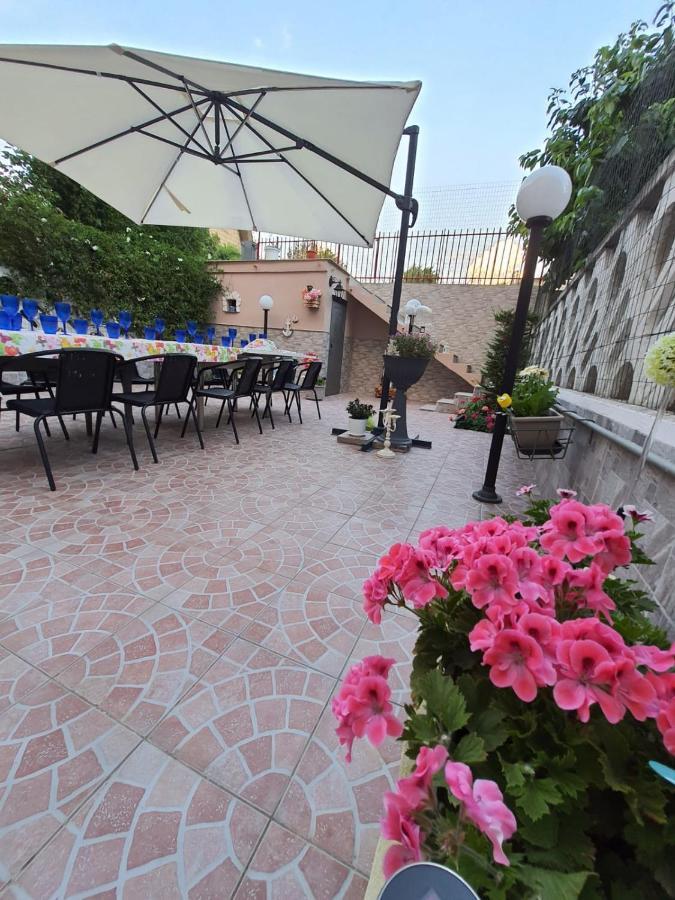 Shabby Chic Rooms Con Cucina E Giardino Privato Pomarico Exterior photo